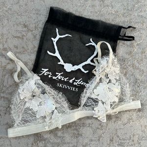 NWOT For Love & Lemons Skivvies Lace Bralette with floral appliqué | Large